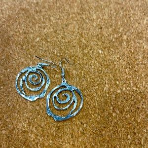 Cute silver, dangling earrings!